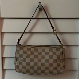 Louis Vuitton Damier Azur Pochette Accessoire Shoulder Bag Clutch